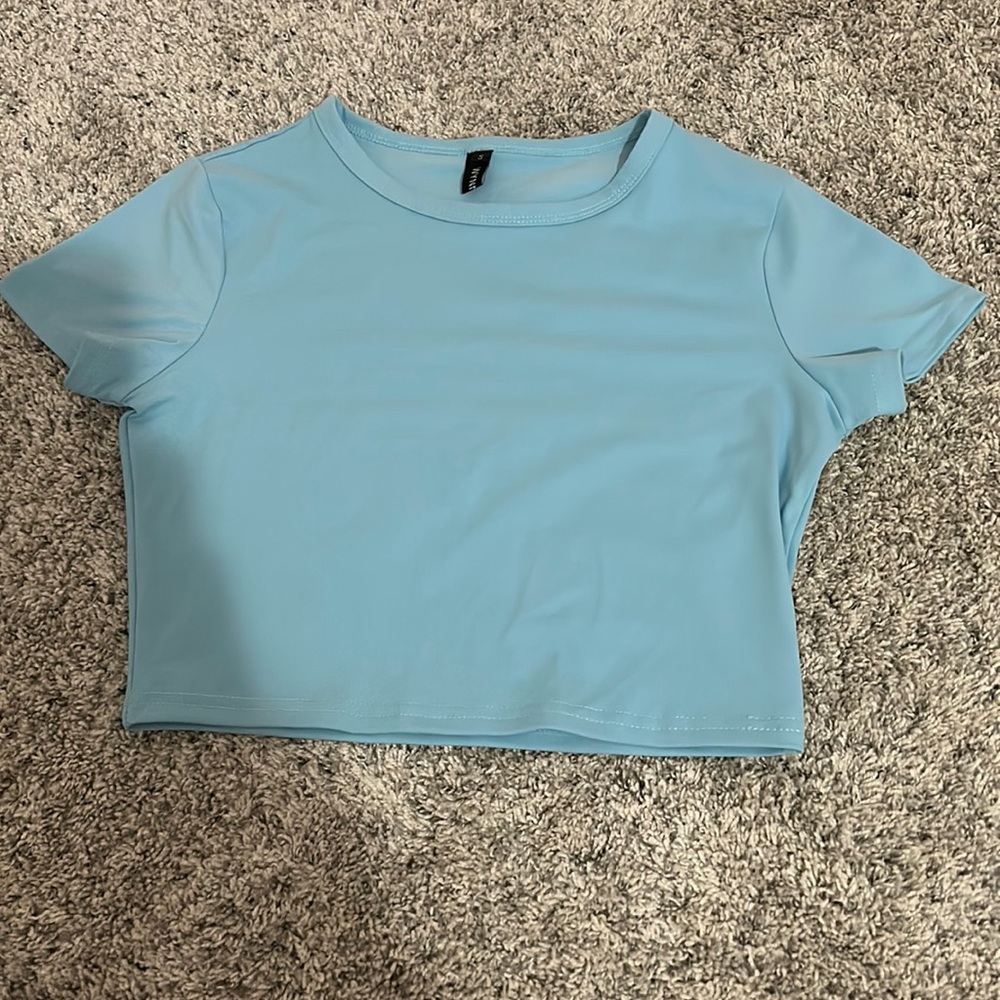 Wynnque Blue Fitted T-Shirt Size S